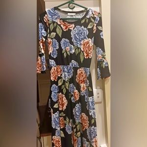 ♡𝐹𝑙𝑜𝑟𝑎𝑙 𝐷𝑟𝑒𝑠𝑠♡